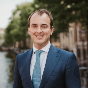 Selwyn Duijvestijn from DGB - From finance to carbon
